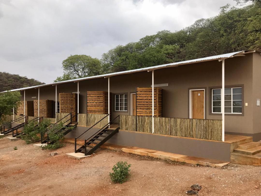 Kifaru Bush Camp Ξενοδοχείο Outjo Δωμάτιο φωτογραφία